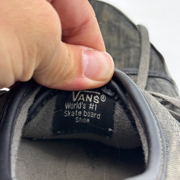 Vans Mens 7 Black Canvas Low Top Skate Shoes Classic Lace Up Sneakers Casual - Picture 7 of 8